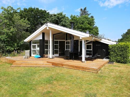 Havnsø House | 4 person holiday home in Føllenslev