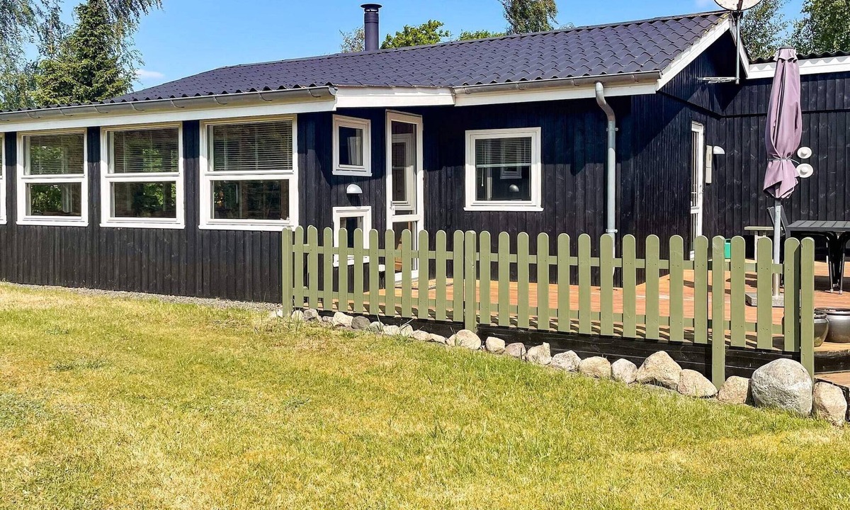 Hou House | 4 person holiday home in Hals