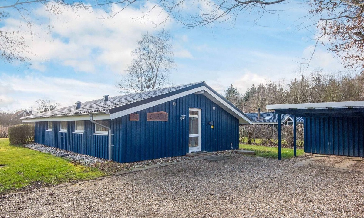 Bork Havn House | 4 person holiday home in Hemmet
