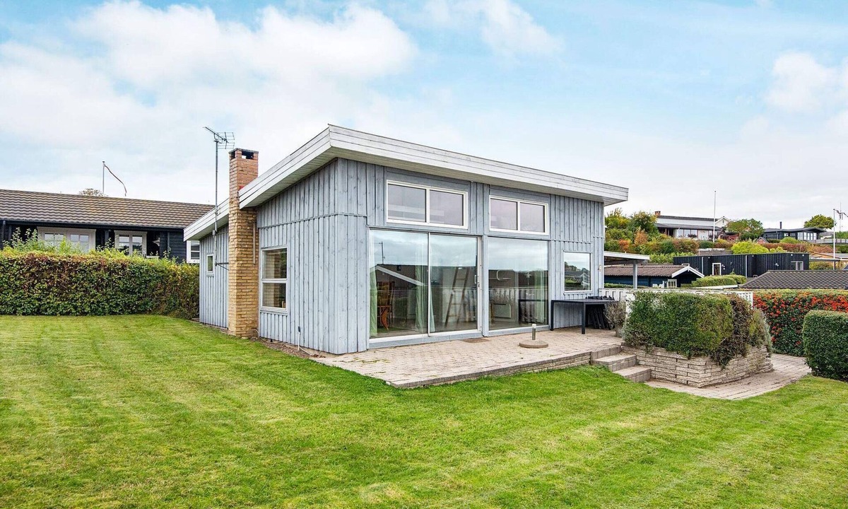 Ronde House | 4 person holiday home in Rønde-By Traum