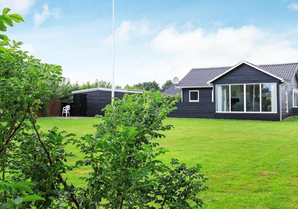 Sondervig House | 4 person holiday home in Ringk bing