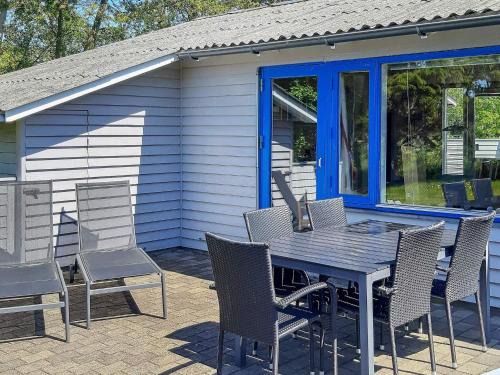 Nordost House | 4 person holiday home in S by
