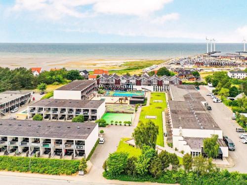 Bønnerup Strand Apartment | 4 person holiday home on holiday park in Glesborg