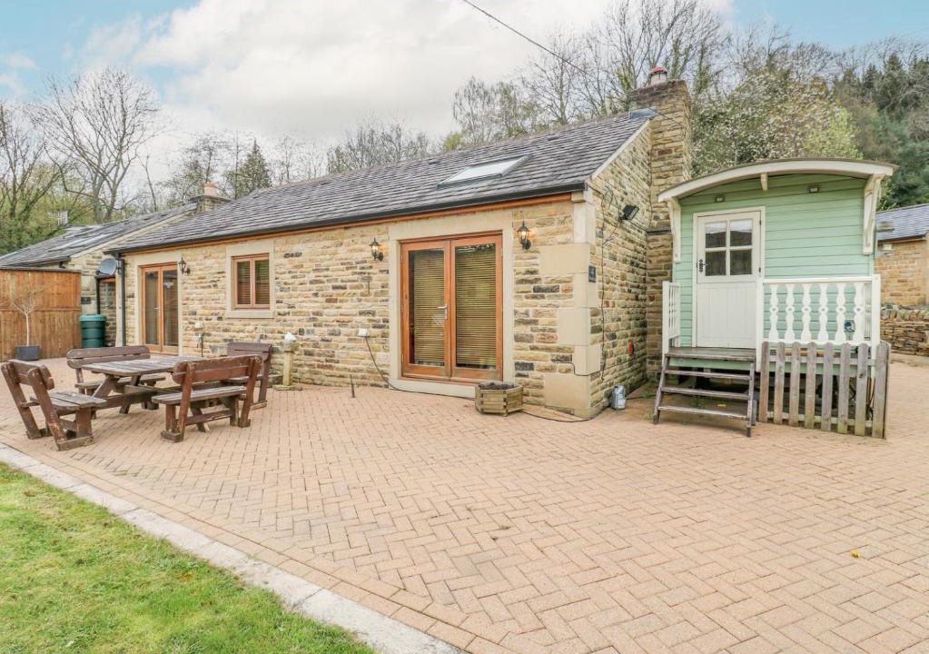 Hollow Meadows House | 4 Pheasant Lane