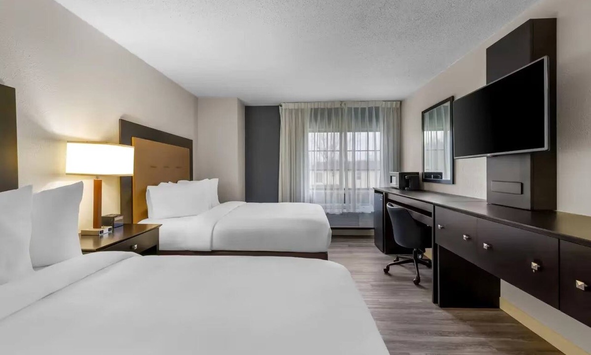Brewerton Hotel | 4 Relaxing Units | Nature-Centric Room Close to Syracuse’s Best Attractions