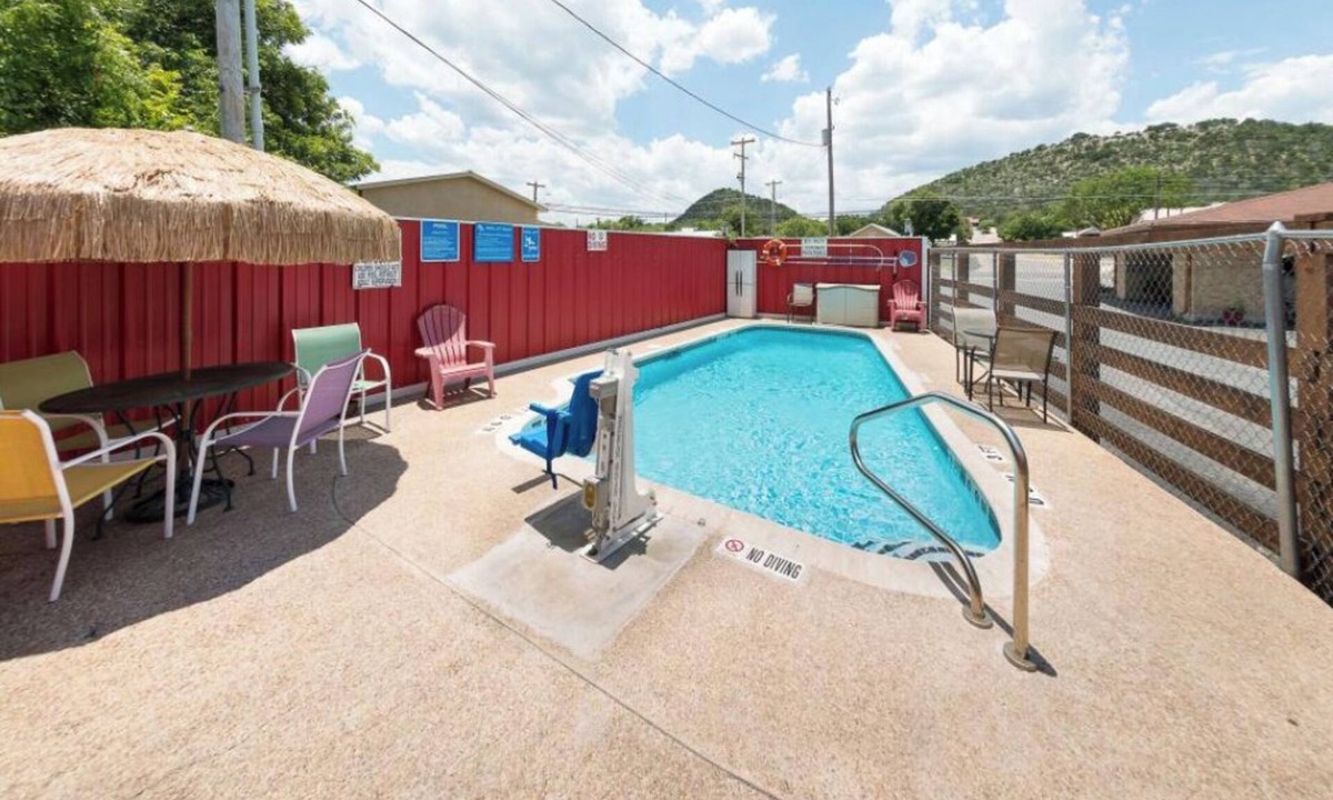 Junction Hotel | 4 Rooms Near South Llano River State Park - 6.7 miles | Free Parking