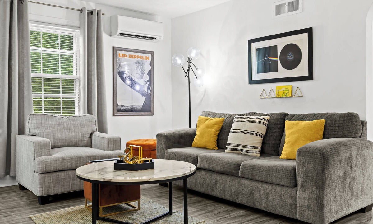 Audubon Apartment | 4 Spacious Units | Near Downtown & Expo Center!