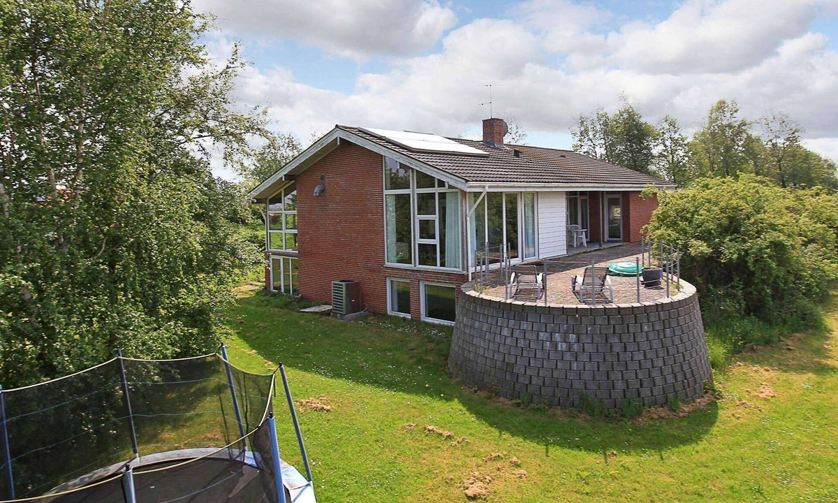 Vikær Strand House | 4 star holiday home in Haderslev