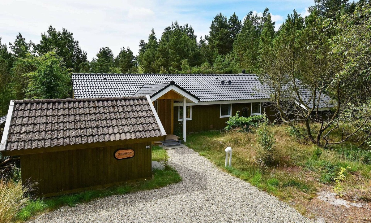 Houstrup House | 4 star holiday home in Nørre Nebel