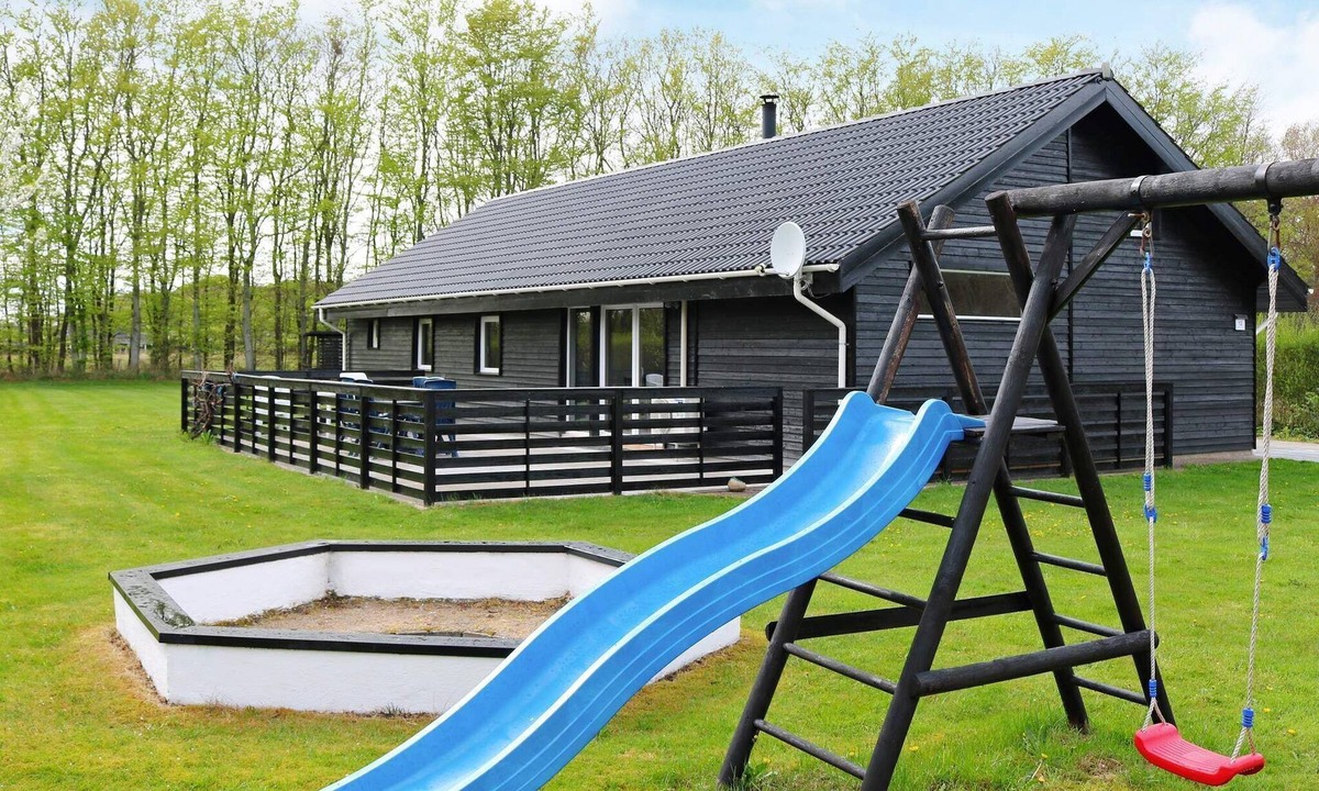 Egense House | 4 star holiday home in Storvorde