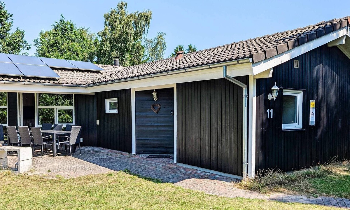 Bøtø By House | 4 star holiday home in Væggerløse