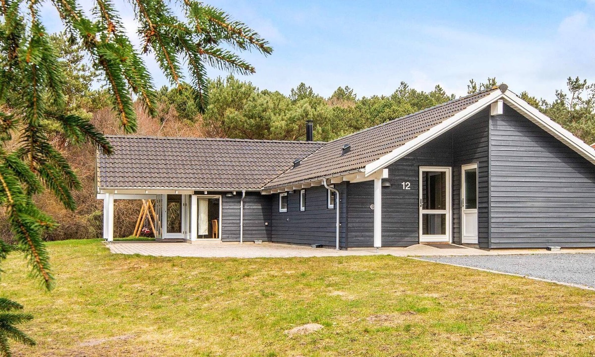 Vibæk Strand House | 4 star holiday home in Ebeltoft
