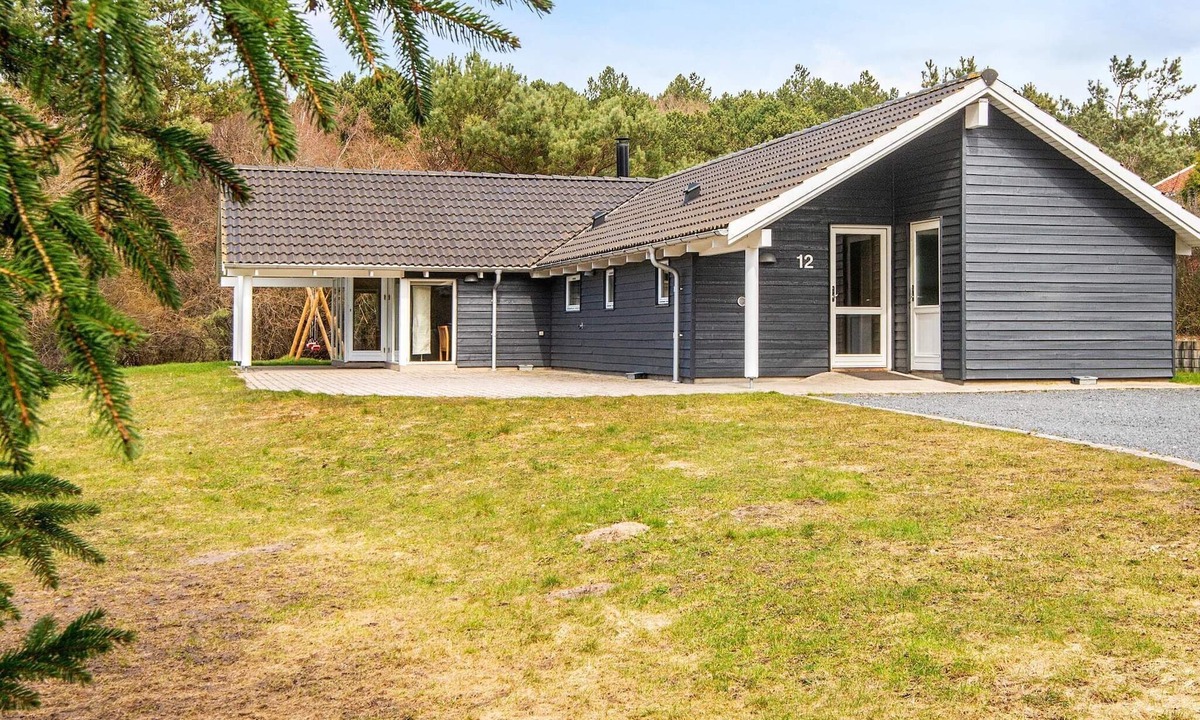 Vibæk Strand House | 4 star holiday home in Ebeltoft
