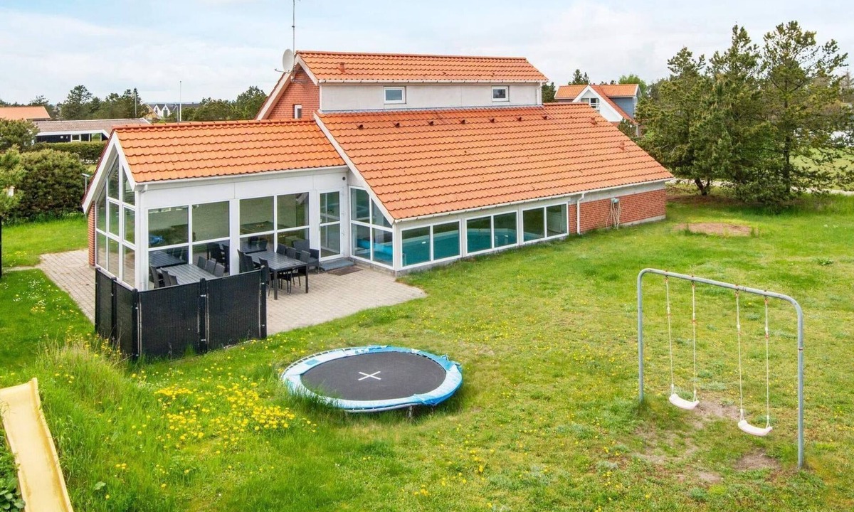 Fjellerup Strand House | 4 star holiday home in Glesborg