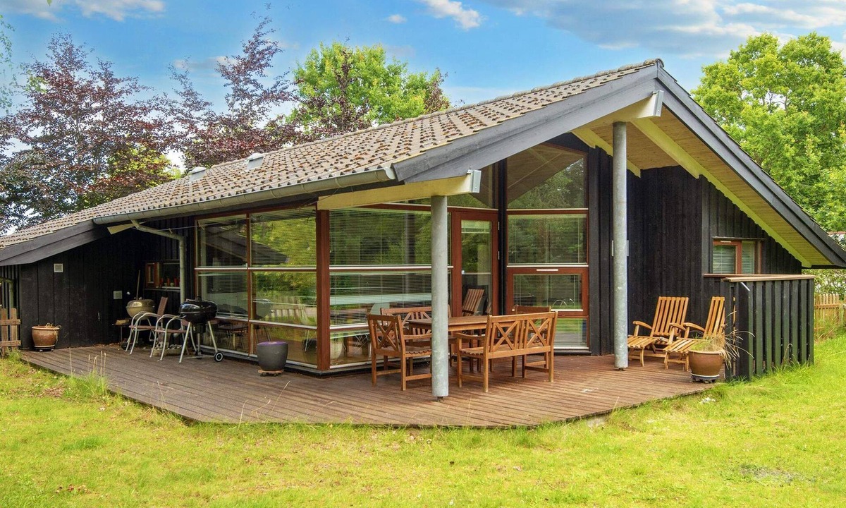 Fjellerup House | 4 star holiday home in Glesborg