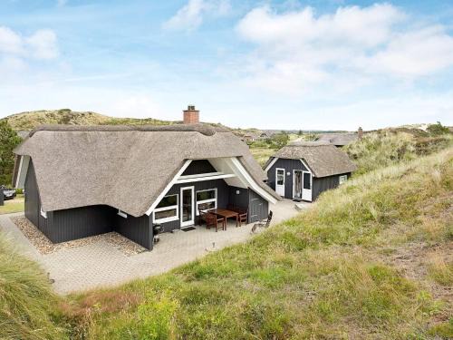 Henne Strand House | 4 star holiday home in Henne
