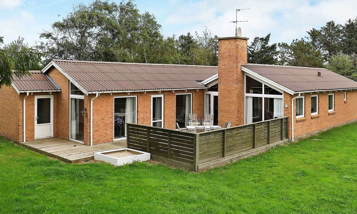 Lonstrup House | 4 star holiday home in Hjørring