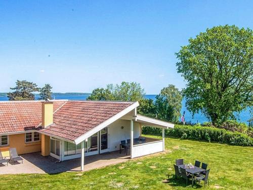 Hvidbjerg Strand House | 4 star holiday home in Børkop