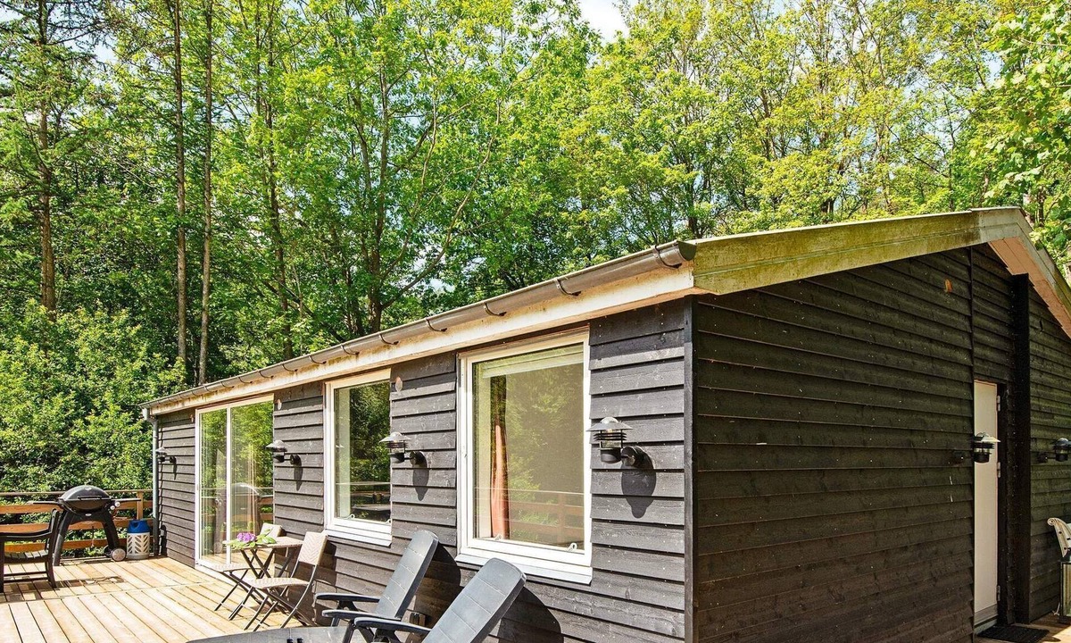 Ans House | 4 star holiday home in Ans By