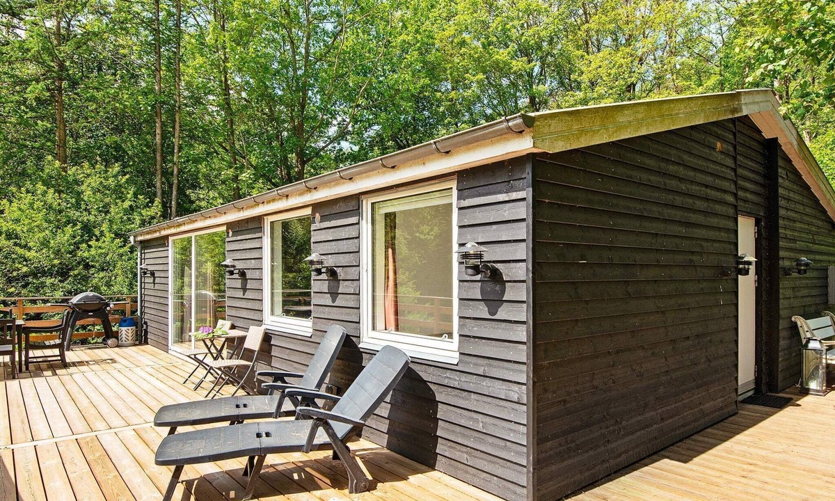 Ans House | 4 star holiday home in Ans By