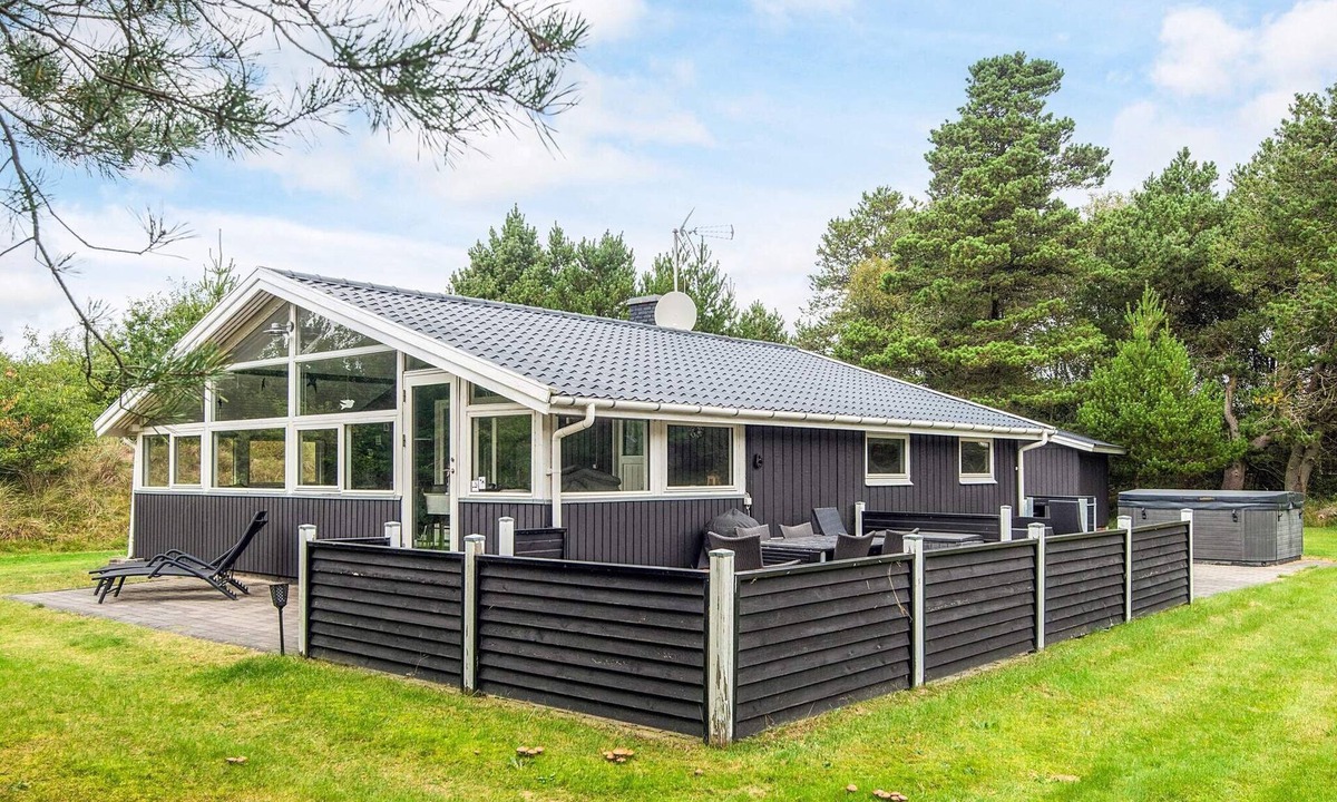 Blavand House | 4 star holiday home in Blåvand