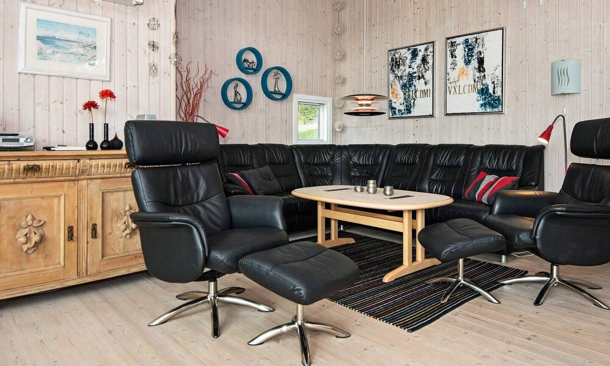 Lyngsbæk Strand House | 4 star holiday home in Ebeltoft