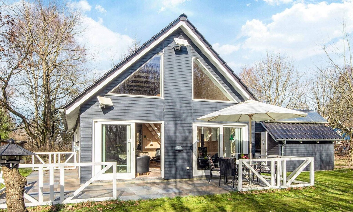 Skygge House | 4 star holiday home in