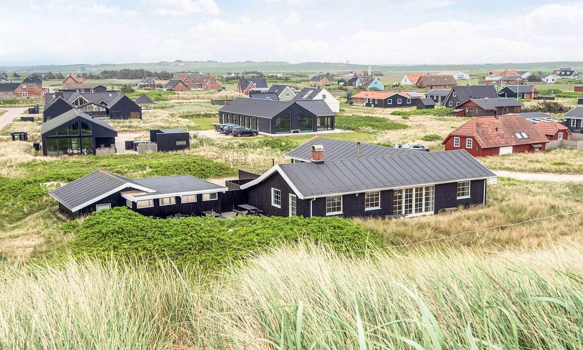 Vrist Strand House | 4 star holiday home in Harboøre