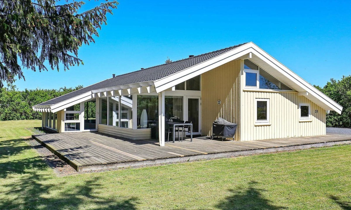 Lonstrup House | 4 star holiday home in Hjørring