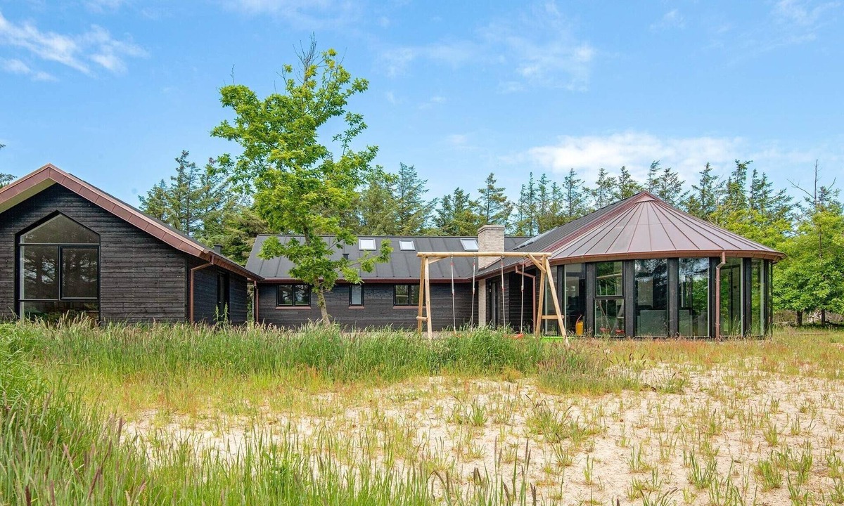 Grønhøj House | 4 star holiday home in Løkken