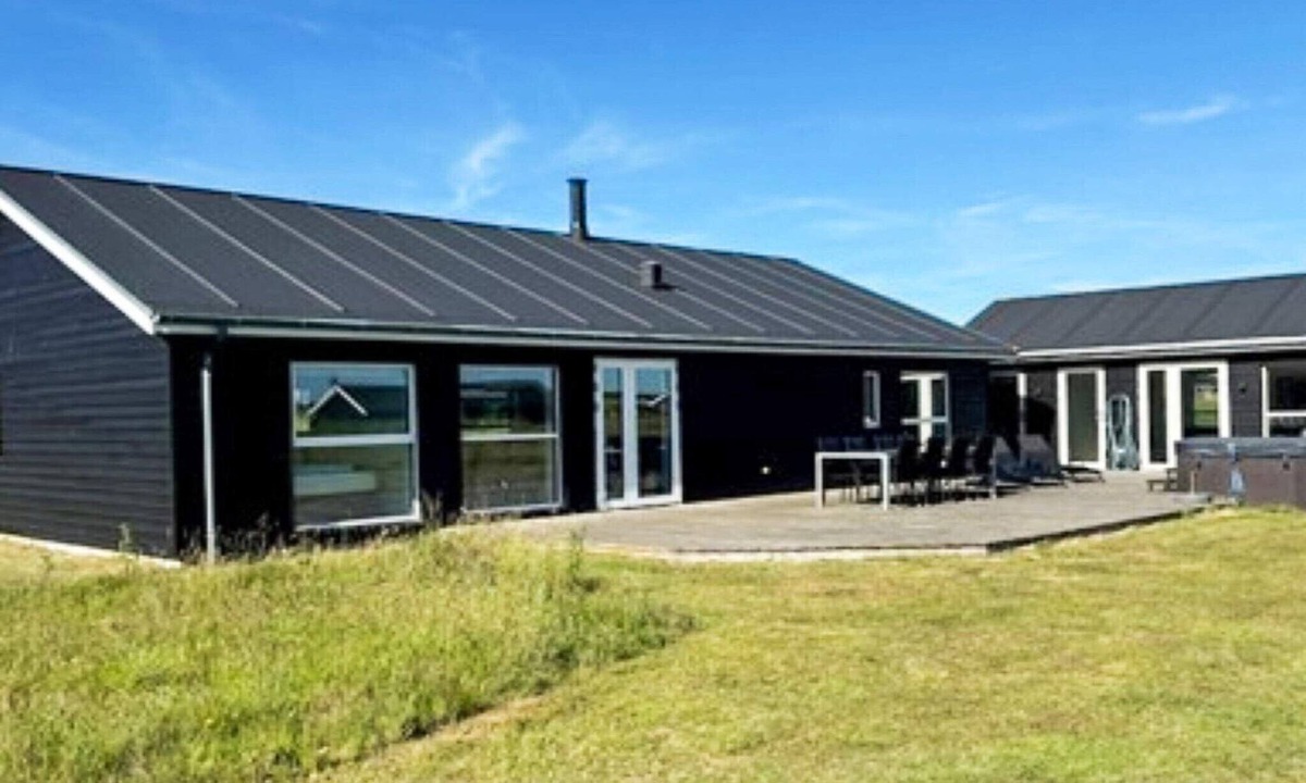 Grønhøj House | 4 star holiday home in Løkken