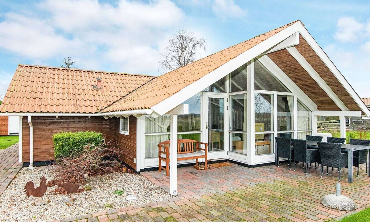 Skovmose House | 4 star holiday home in Sydals
