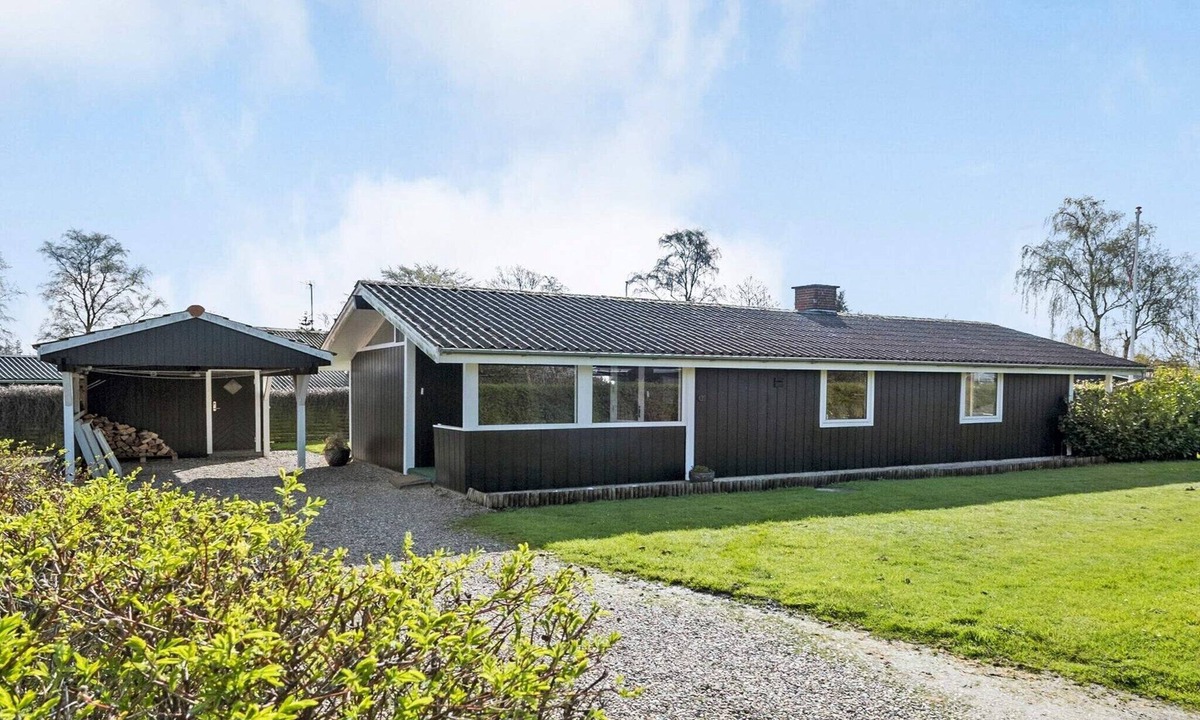 Skovmose House | 4 star holiday home in Sydals