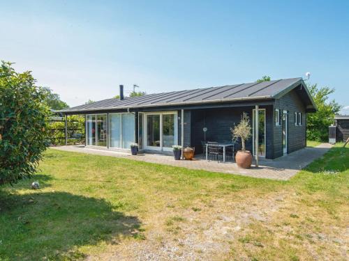 Fjellerup Strand House | 4 star holiday home in Glesborg