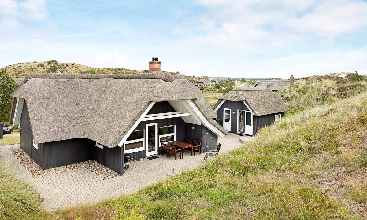 Henne Strand House | 4 star holiday home in Henne