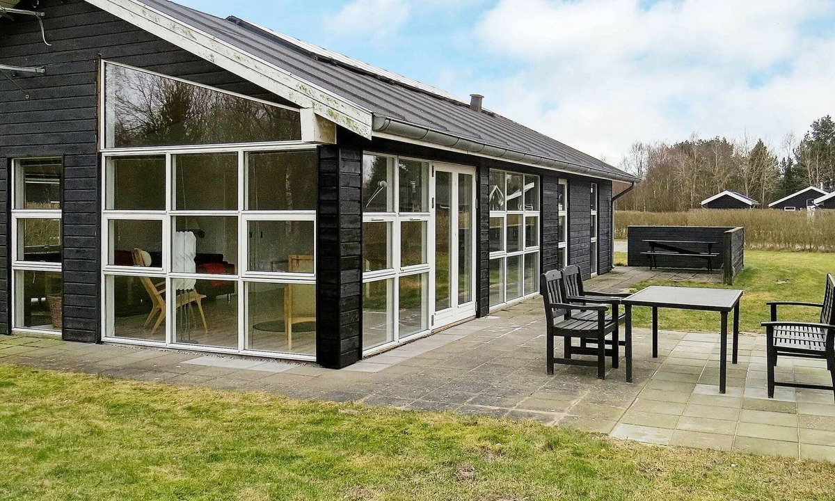Hou House | 4 star holiday home in Hals