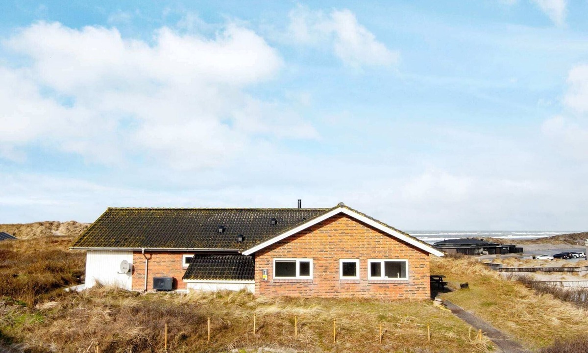 Henne Strand House | 4 star holiday home in Henne