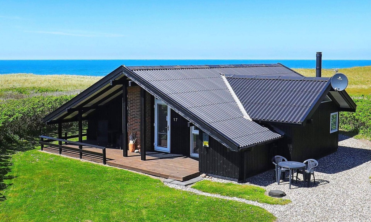 Nr. Lyngby Strand House | 4 star holiday home in Løkken