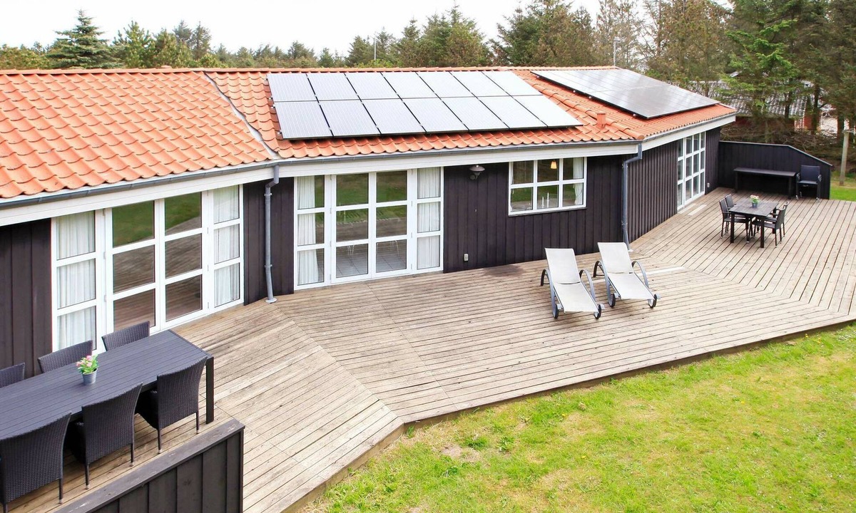 Grønhøj House | 4 star holiday home in Løkken