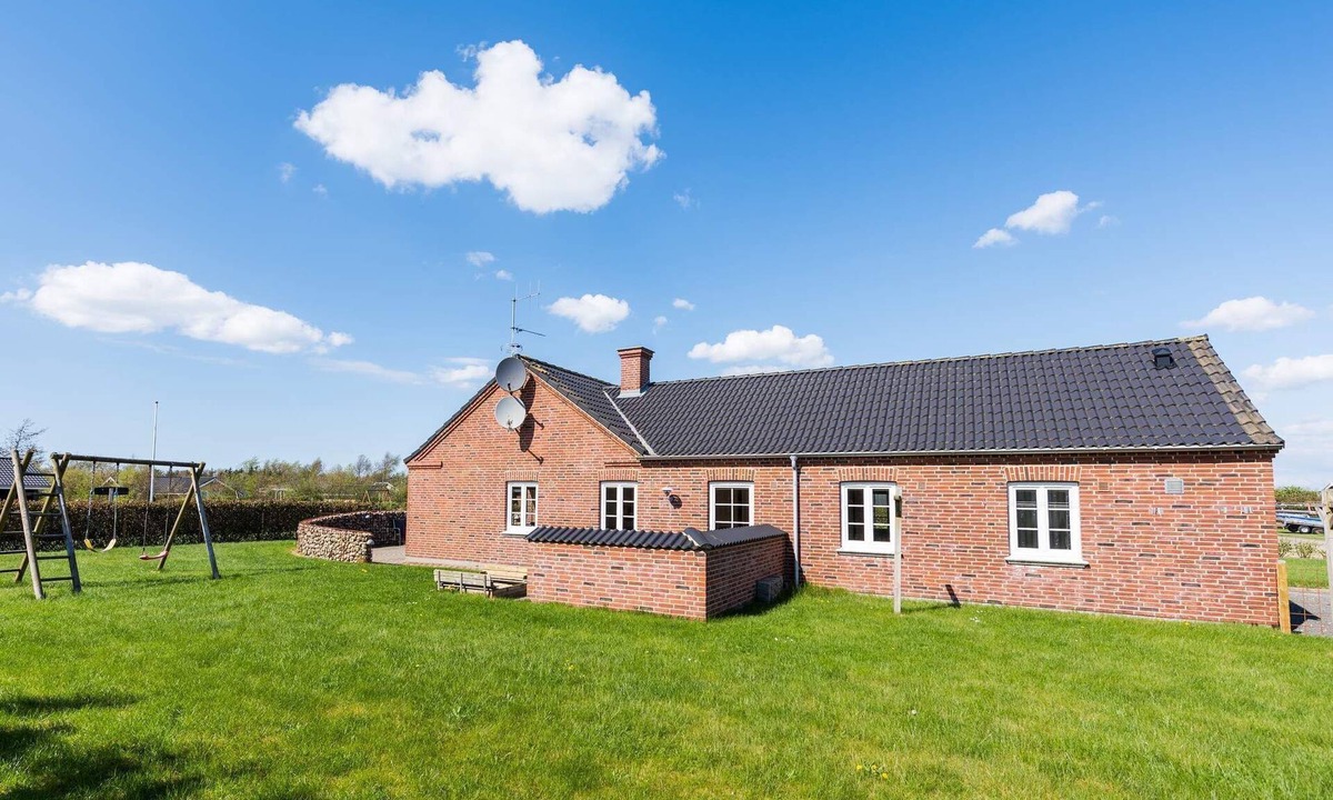 Skaven Strand House | 4 star holiday home in Tarm