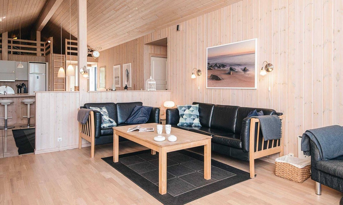 Skaven Strand House | 4 star holiday home in Tarm