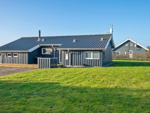 Skaven Strand House | 4 star holiday home in Tarm