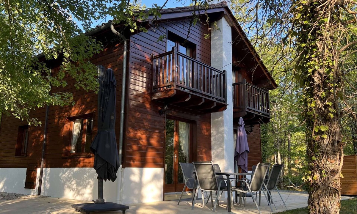 Lachapelle-Auzac Ski Chalet | 4 stars Cattleya, 6 guests house, swimming pool, golf