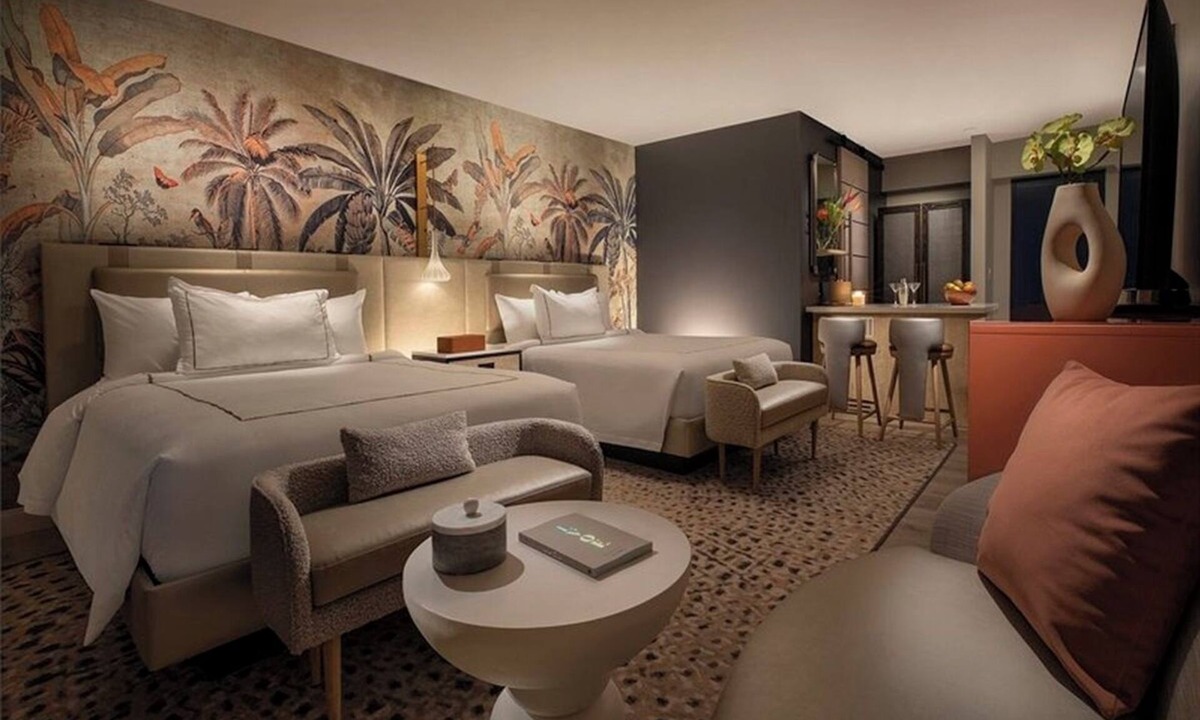 Kahului Hotel | 4 Units Perfect for Groups! Outdoor Pool, Beachfront Location, Pets Allowed