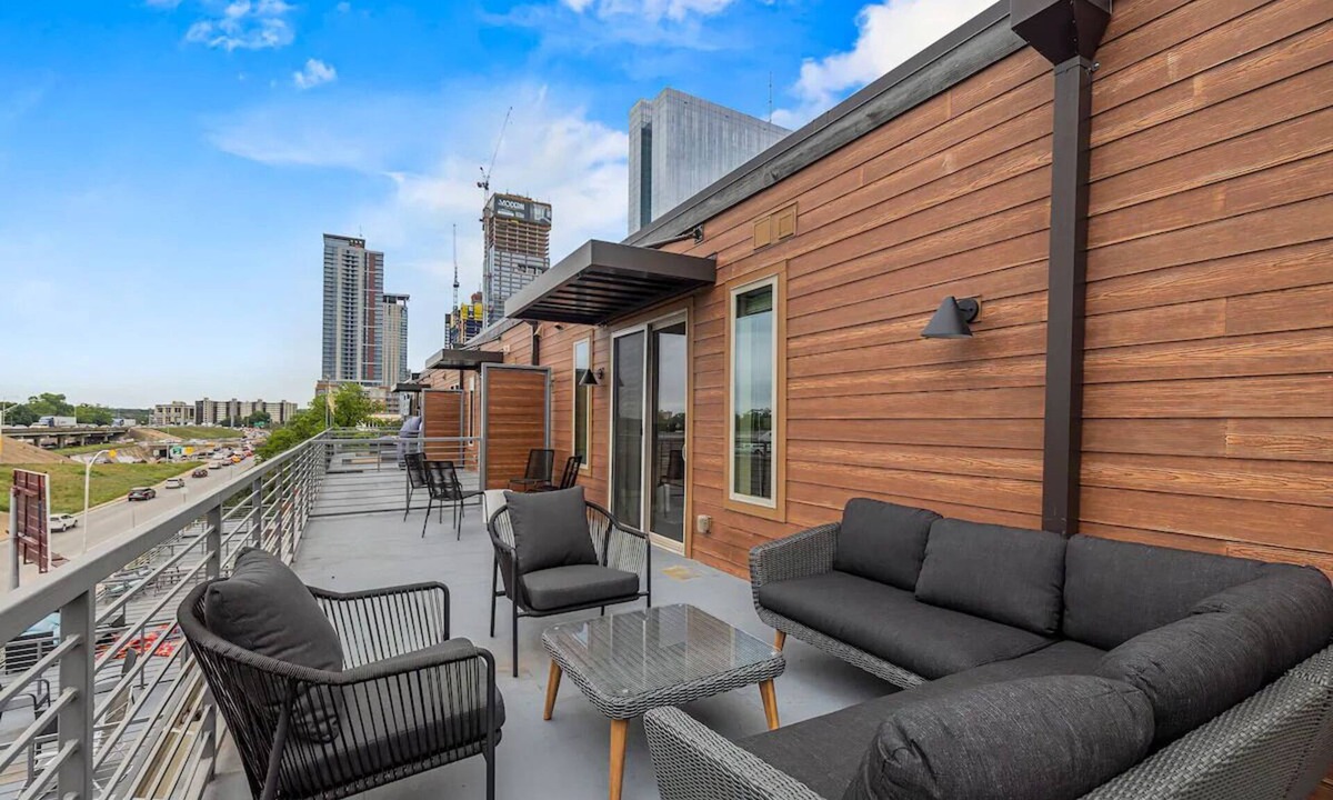 Waller Creek District Hotel | 4 Units | Spacious Unit w/Modern Amenities | Extended Stay Travelers