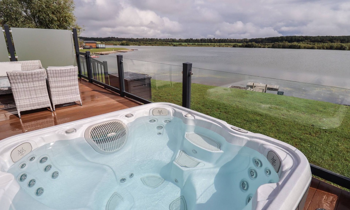 Oakmere Cottage | 40 Delamere Point