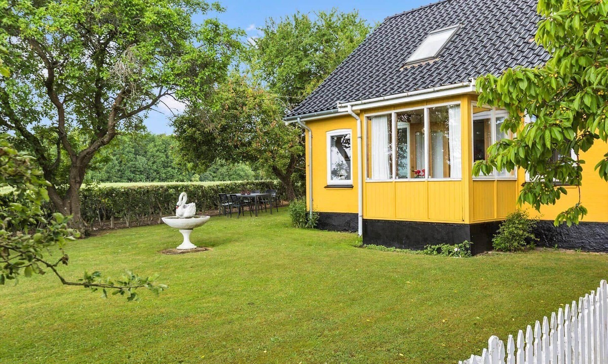 Borre House | 4015 Stege - Søndre Landevej 19