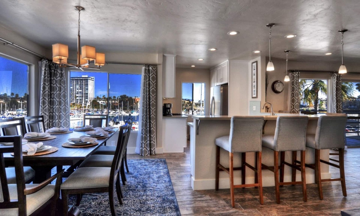 Townsite Condo | 401B Marina Del Mar Penthouse Harbor & Ocean View
