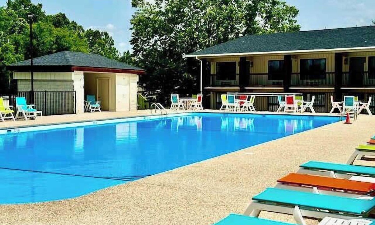 Downtown Branson Condo | 406 - Walk to Convention Center & Landing