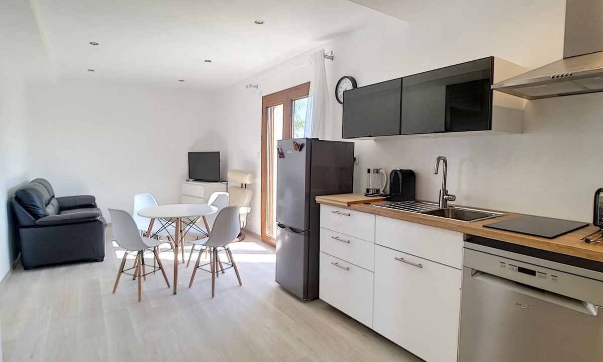 Clairvaux-les-Lacs Apartment | 40m2 apartment with terrace